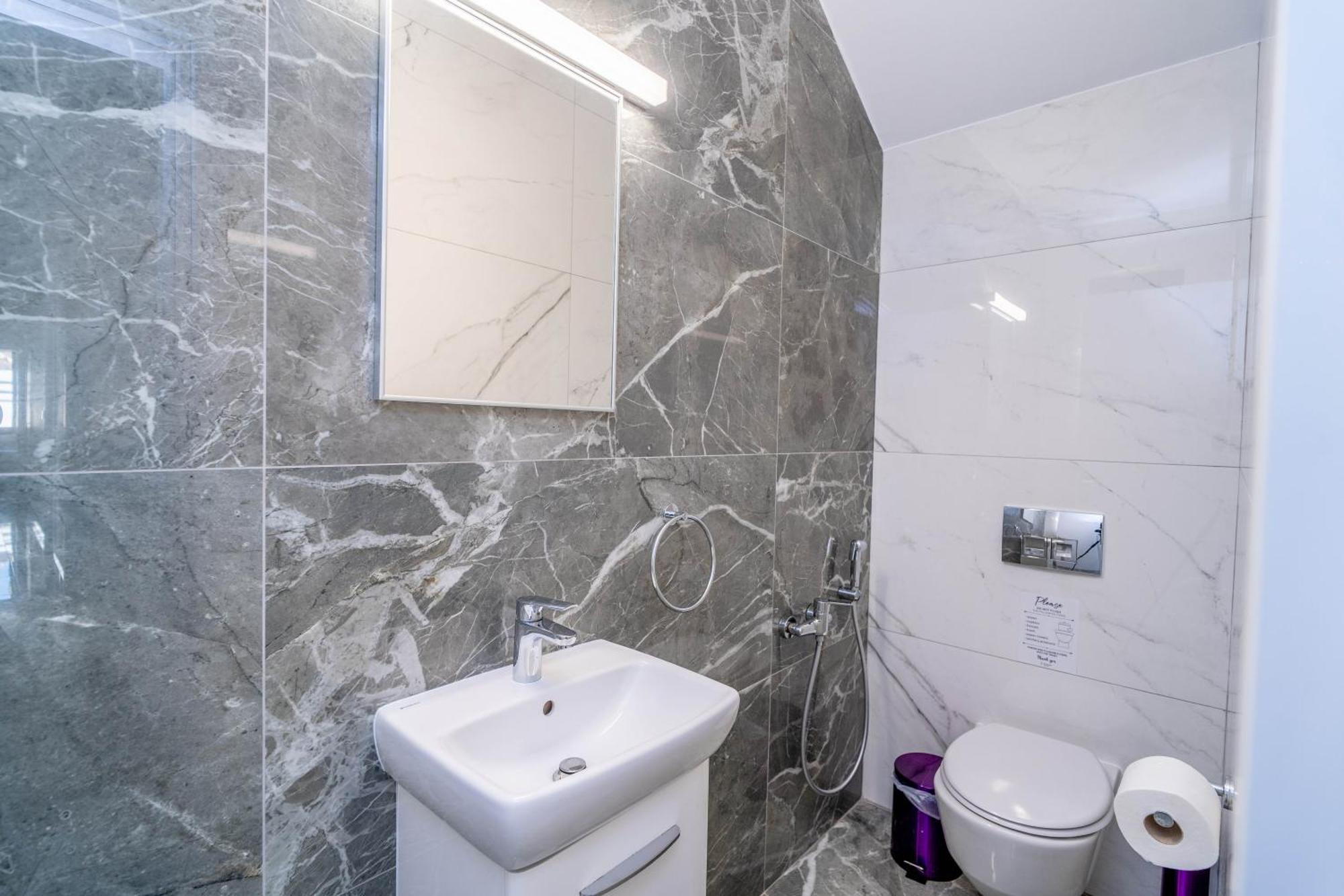 Phaedrus Living: Luxury Seaview Panorama