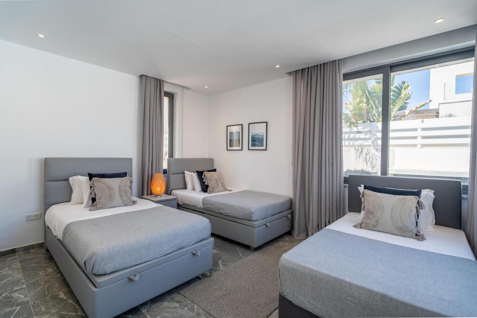 Villa Phaedrus Living: Luxury Seaview Panorama Protaras