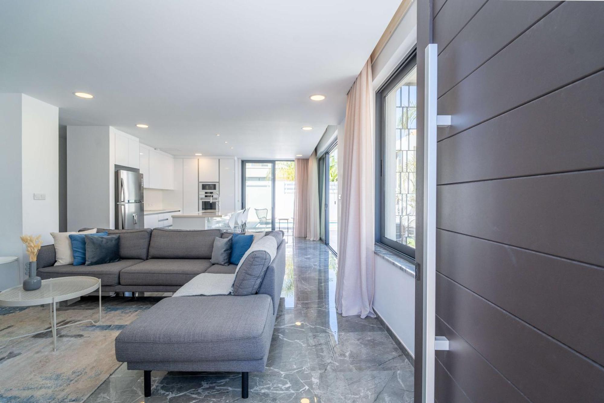 Phaedrus Living: Luxury Seaview Panorama Protaras